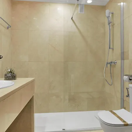 公寓 Apartamento Junto Al Ayuntamiento - By Wehomes 桑坦德