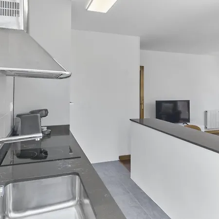 Apartamento Junto Al Ayuntamiento - By Wehomes